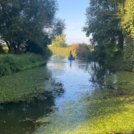 De Charme Au Bord De L'eau, A 30min Du Mans, Cadre Paisible Avec Peche Et Randonnees A Proximite - Fr-1-410-414 Holiday home Conge-sur-Orne